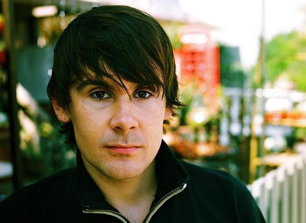 http://rockwired.com/krissearle.jpg